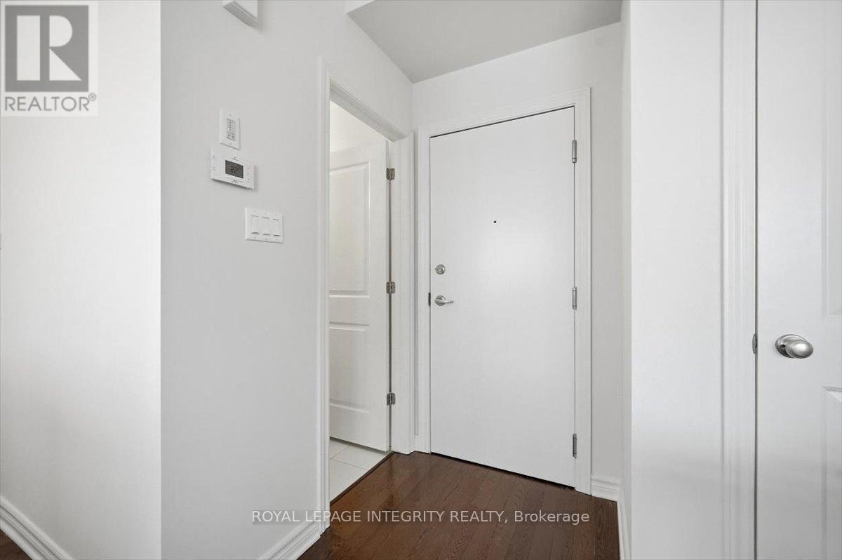 359 Axis Way, Ottawa, Ontario  K1W 0L7 - Photo 3 - X13115382