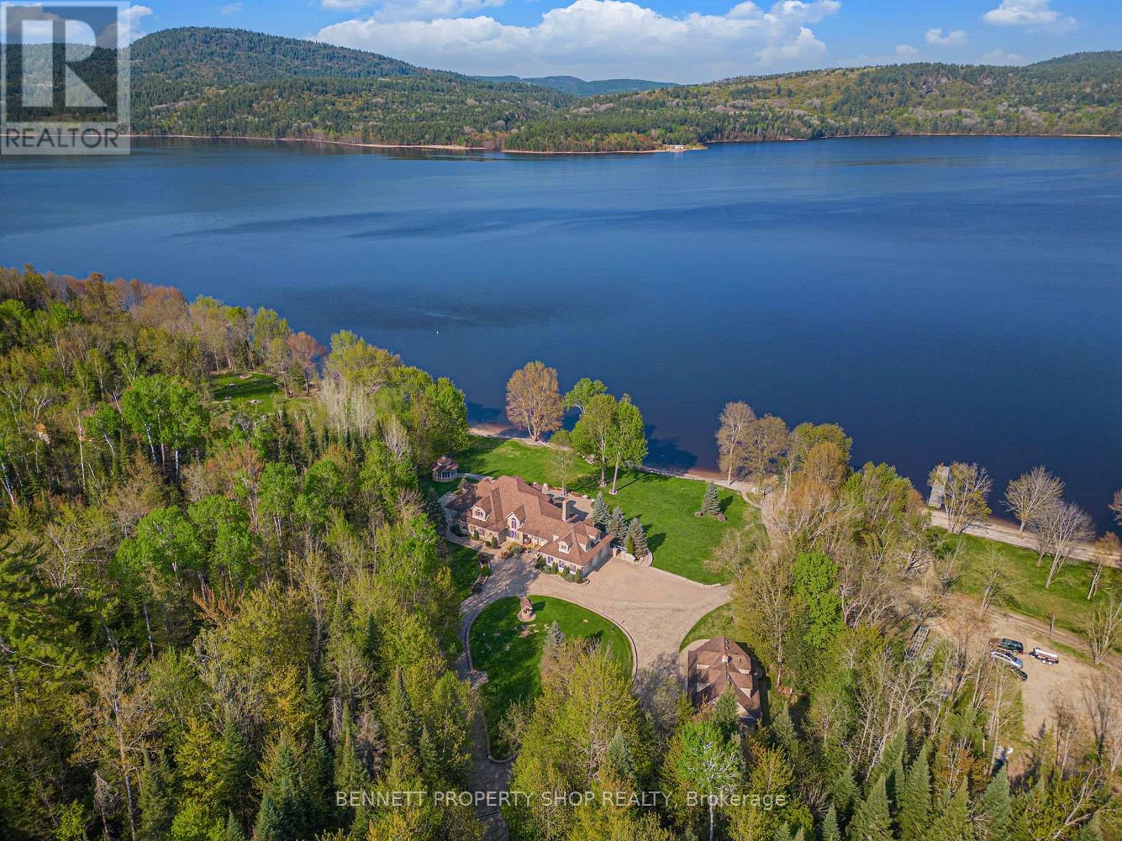 445 Balmer Bay Road, Laurentian Hills, Ontario  K0J 1P0 - Photo 6 - X13116352