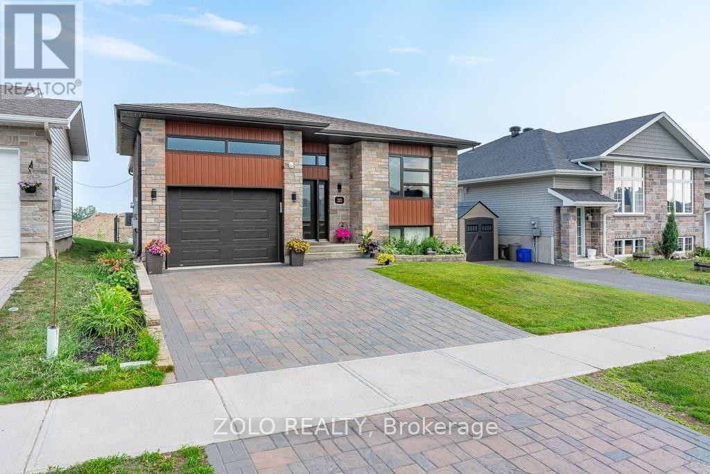 212 Bellwood Drive, Cornwall, Ontario  K6H 0G9 - Photo 2 - X13116384