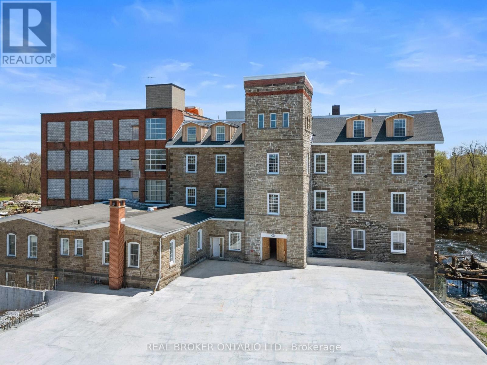 201 - 150 MILL STREET, Carleton Place, Ontario