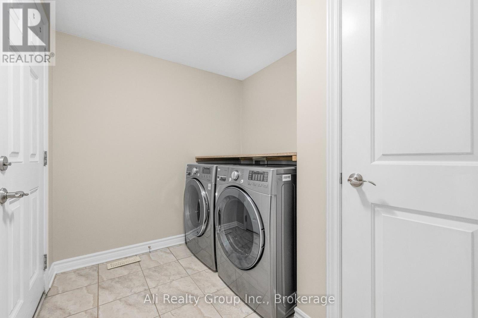 400 Nestleton Street, Ottawa, Ontario  K4A 0W2 - Photo 11 - X13116686