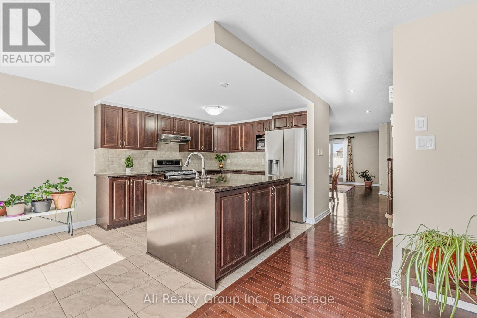 400 Nestleton Street, Ottawa, Ontario  K4A 0W2 - Photo 2 - X13116686