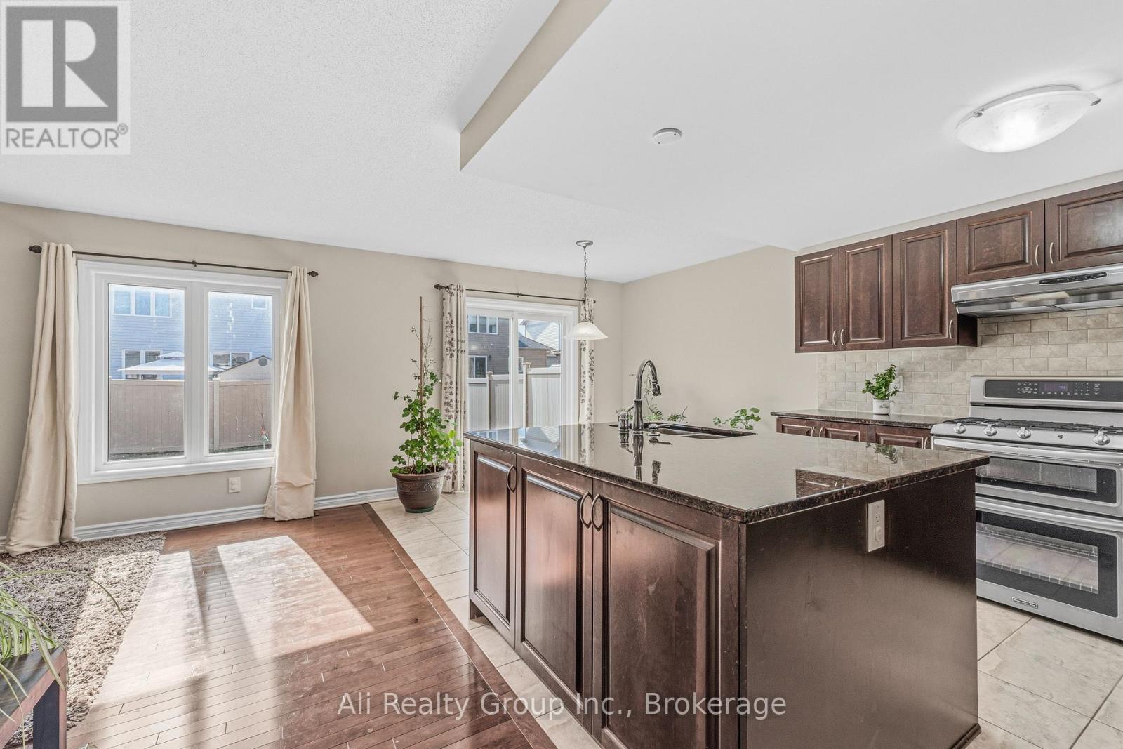 400 Nestleton Street, Ottawa, Ontario  K4A 0W2 - Photo 9 - X13116686