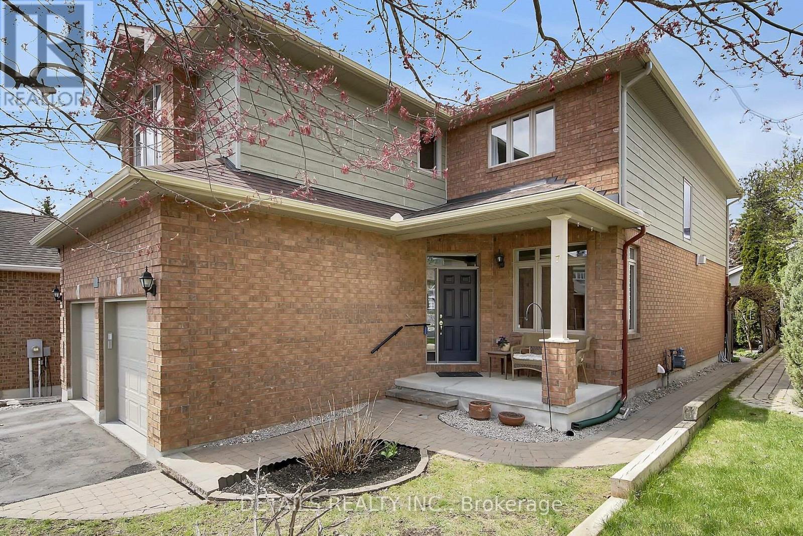 7 Stonecroft Terrace, Ottawa, Ontario  K2K 2V1 - Photo 2 - X13117360