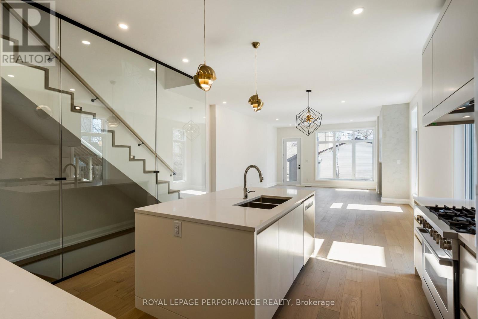 31 Commanda Way, Ottawa, Ontario  K1M 1G1 - Photo 7 - X13117404
