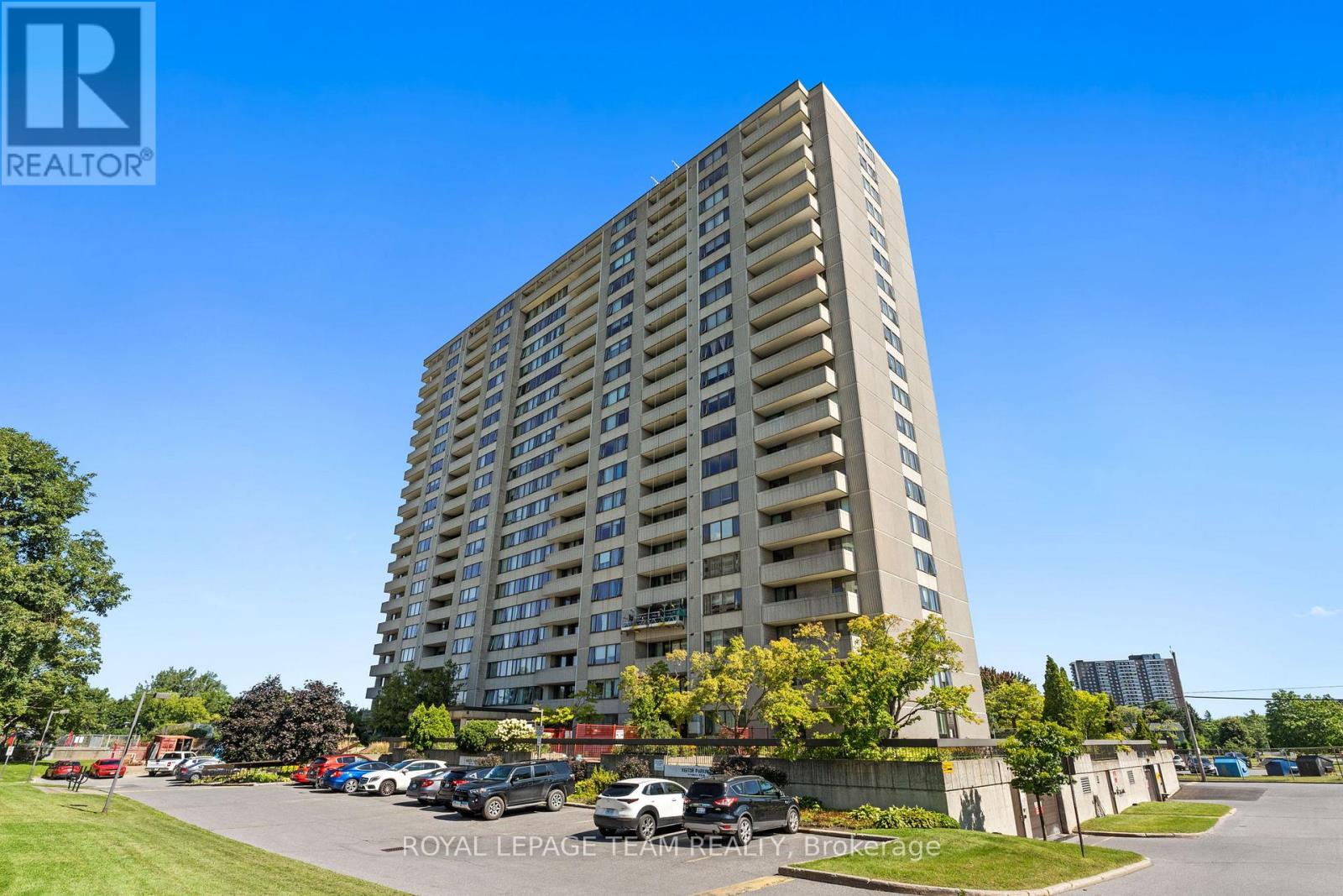 1010 - 2625 Regina Street, Ottawa, Ontario  K2B 5W8 - Photo 2 - X13117860