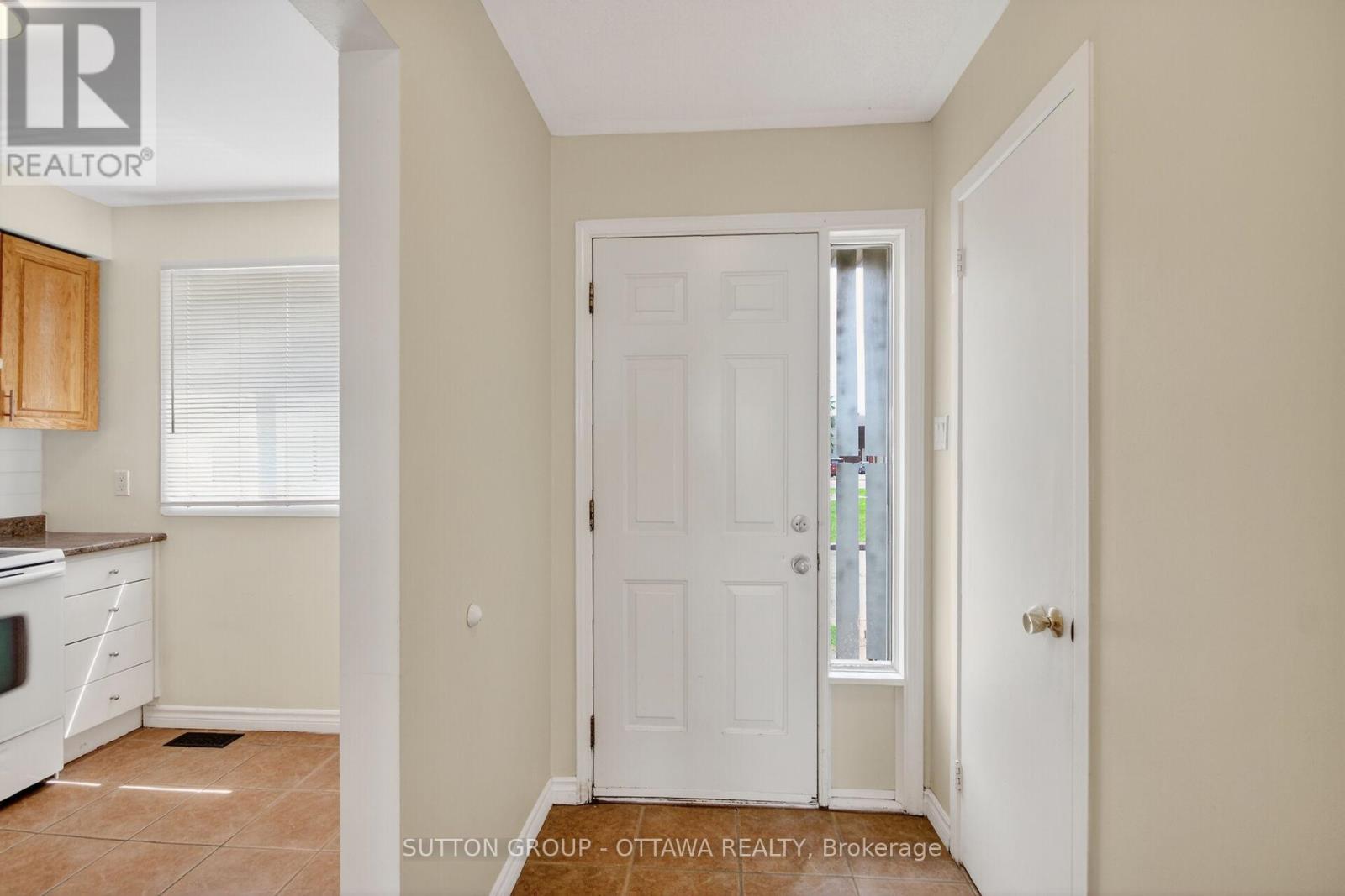 79 - 35d Woodvale Green, Ottawa, Ontario  K2G 4H3 - Photo 5 - X13117996