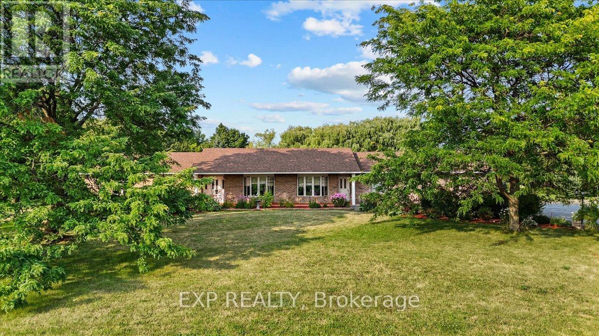 3382 CARP ROAD, Ottawa, Ontario