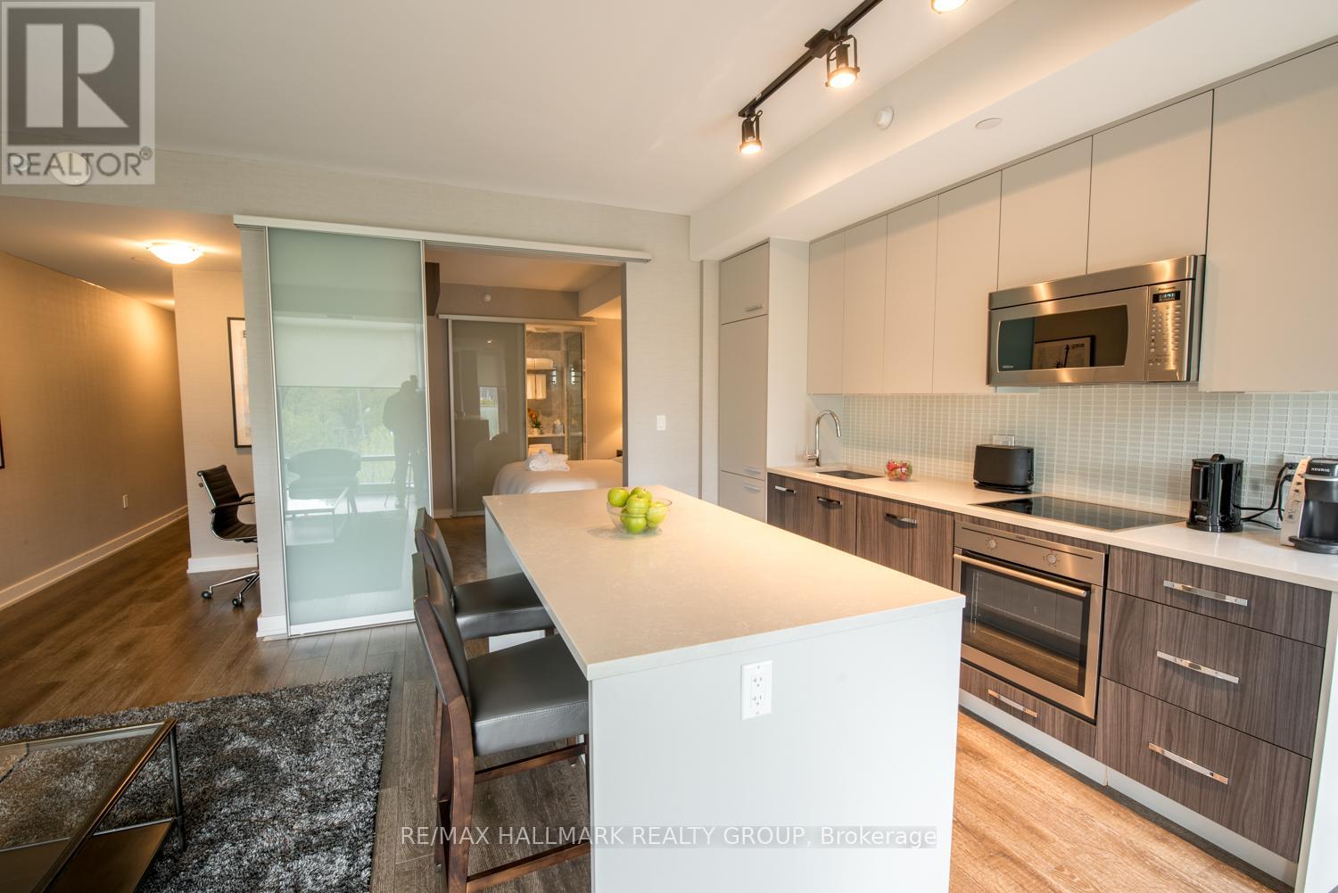 210 - 111 Champagne Avenue, Ottawa, Ontario  K1S 5V3 - Photo 13 - X13118756