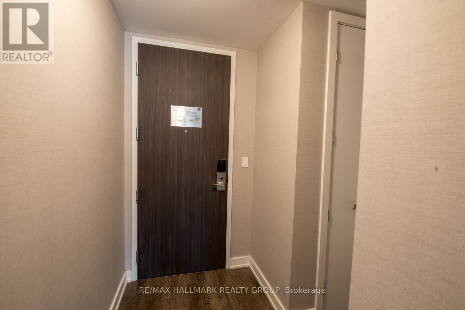 210 - 111 Champagne Avenue, Ottawa, Ontario  K1S 5V3 - Photo 4 - X13118756