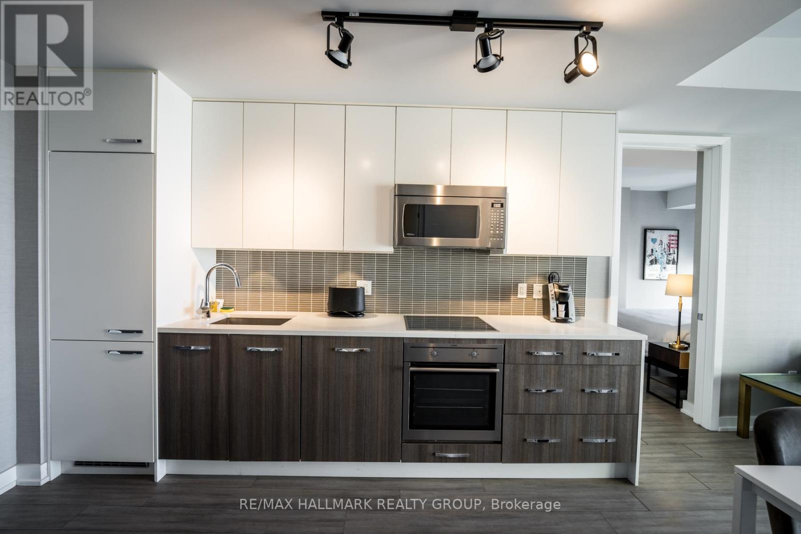 1805 - 111 Champagne Avenue, Ottawa, Ontario  K1S 5V3 - Photo 6 - X13118872