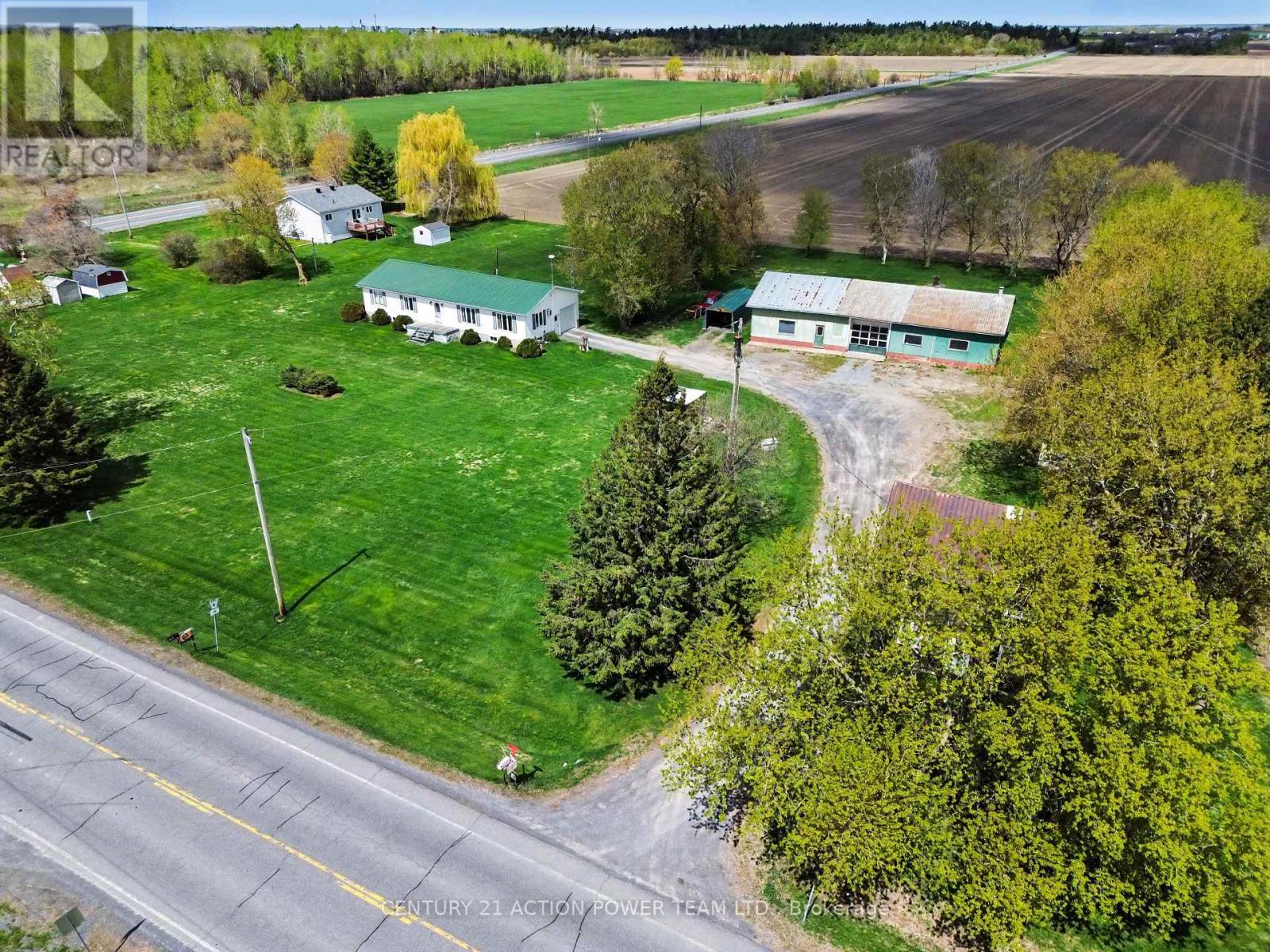 15981 COUNTY RD 6 ROAD, North Stormont, Ontario