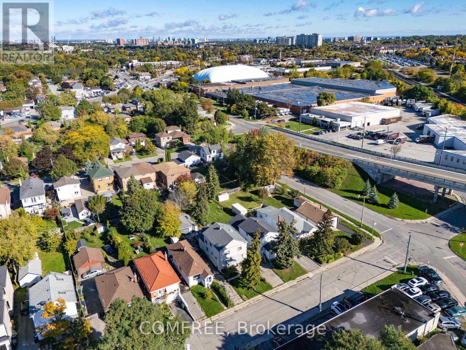 18 Glasgow Avenue, Toronto, Ontario  M1K 1C1 - Photo 14 - E13119114