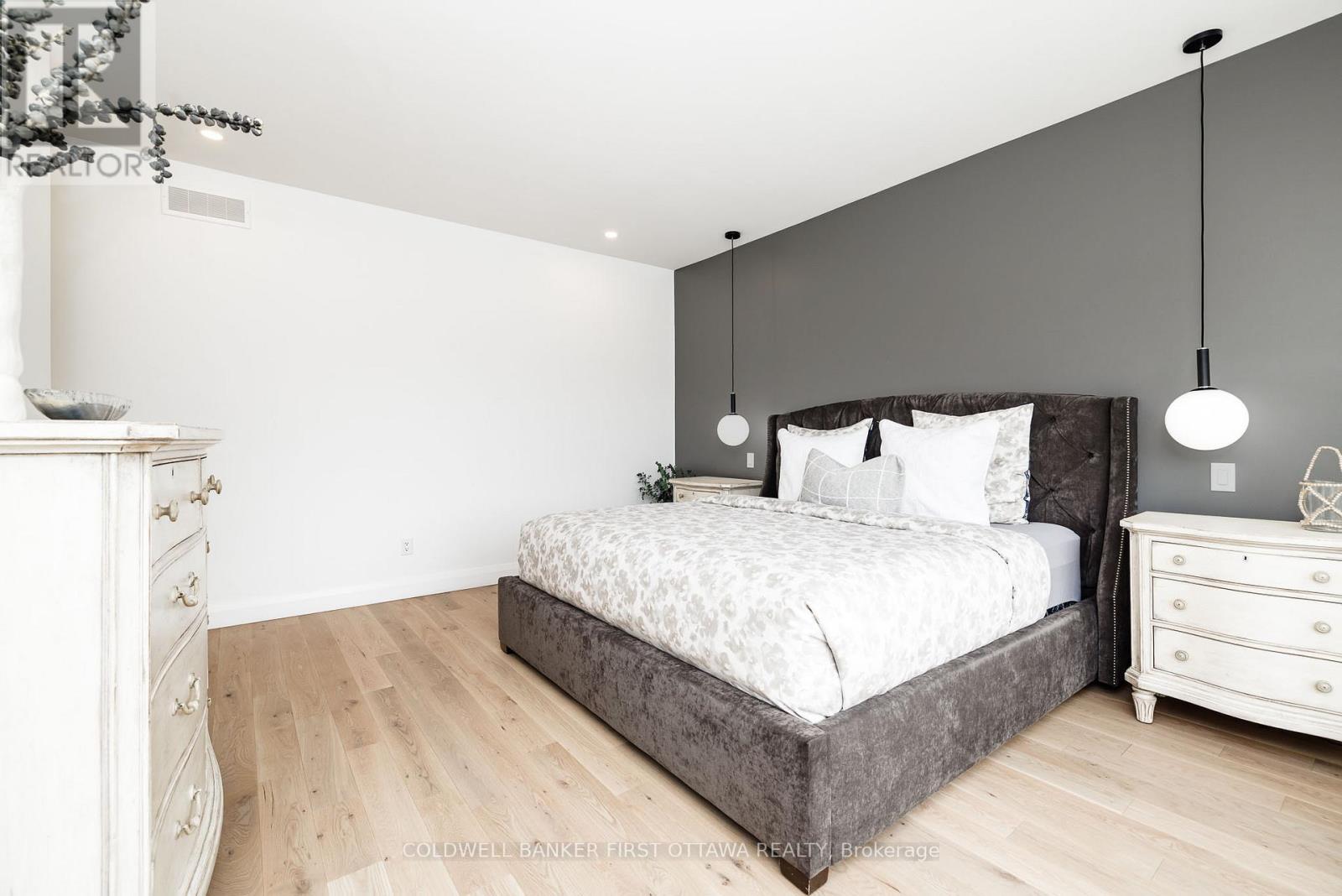 11a Carleton Cathcart Street, Ottawa, Ontario  K2S 1N1 - Photo 25 - X13119084