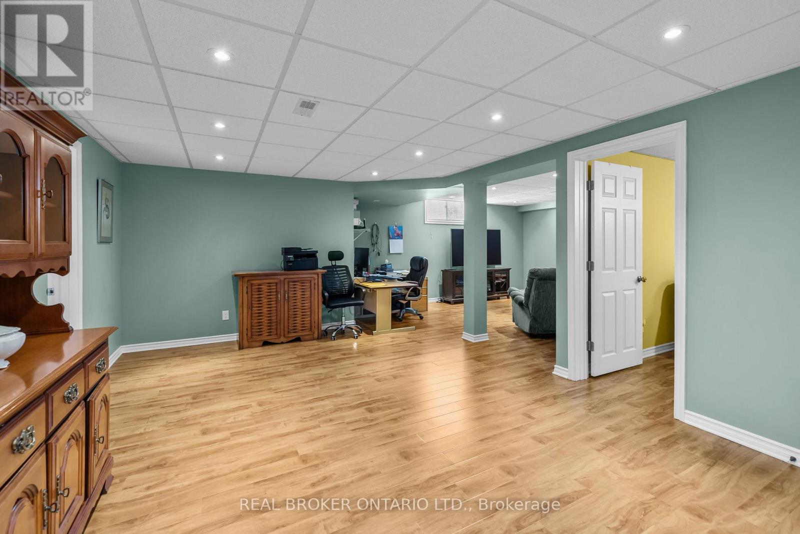204 Hillpark High Street, Ottawa, Ontario  K1W 0B5 - Photo 18 - X13120428