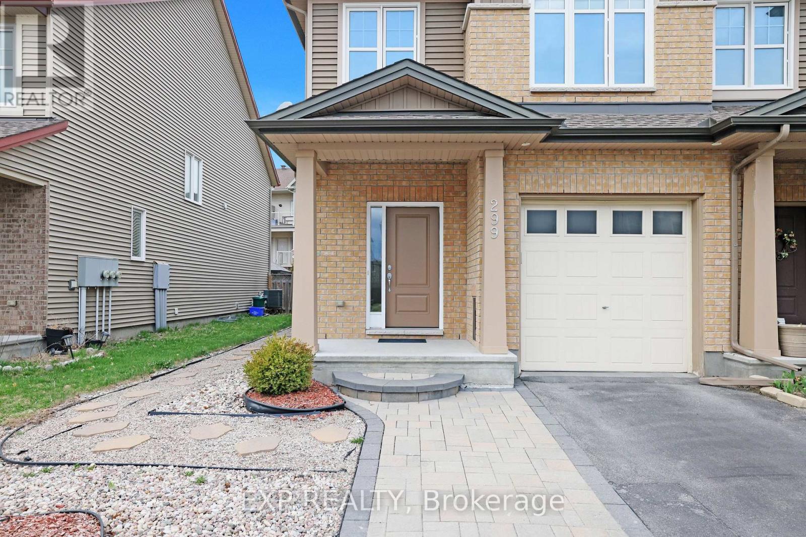 299 Wood Acres Grove, Ottawa, Ontario  K1T 0B3 - Photo 2 - X13120548