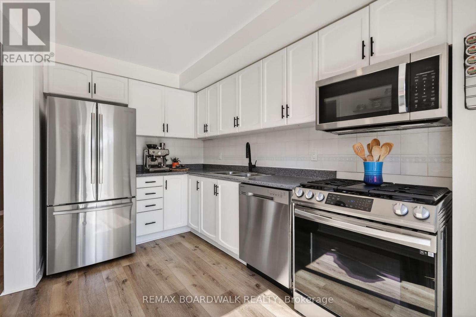 228 Jamieson Street, Mississippi Mills, Ontario  K0A 1A0 - Photo 15 - X13120654
