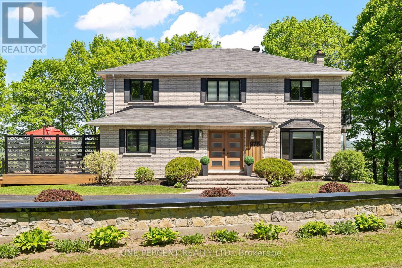 975 Fieldown Street, Ottawa, Ontario  K4C 1B9 - Photo 2 - X13121294