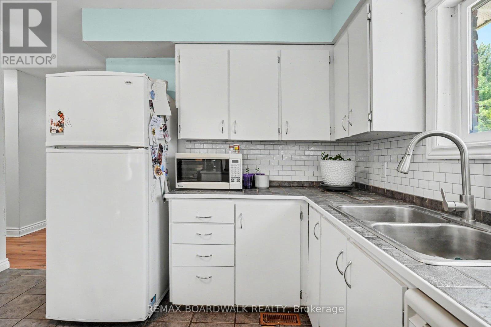 2213 County Rd 21 Road, Edwardsburgh/cardinal, Ontario  K0E 1X0 - Photo 8 - X13122396