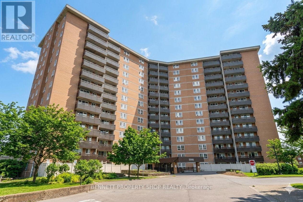 410 - 2000 JASMINE CRESCENT, Ottawa, Ontario