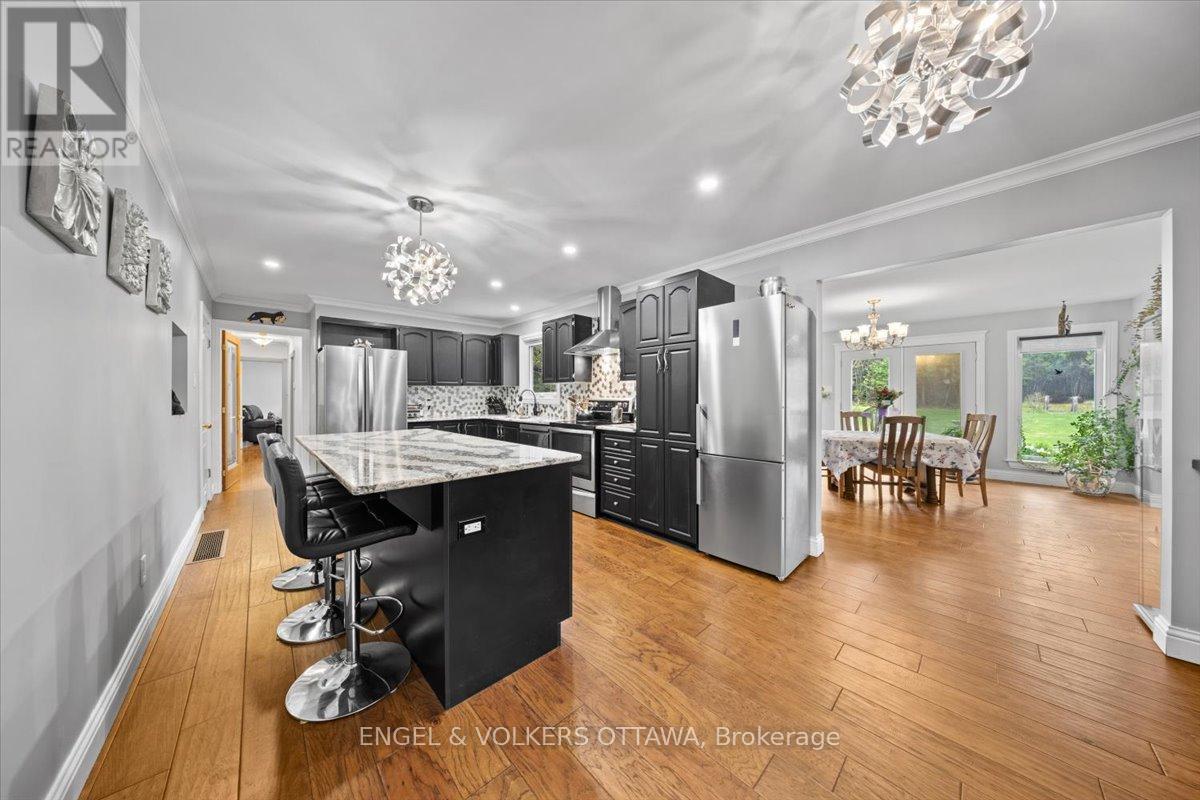 4841 Torbolton Ridge, Ottawa, Ontario  K0A 3M0 - Photo 15 - X13122962