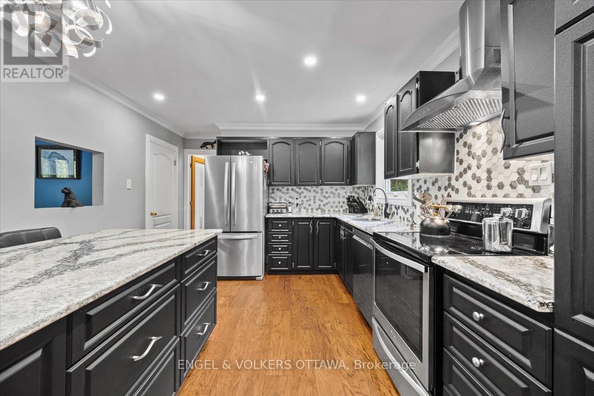 4841 Torbolton Ridge, Ottawa, Ontario  K0A 3M0 - Photo 16 - X13122962