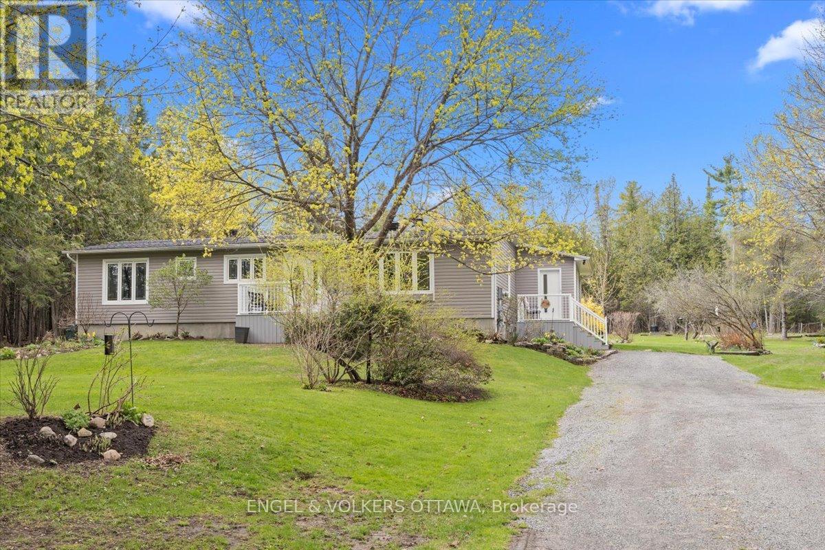 4841 Torbolton Ridge, Ottawa, Ontario  K0A 3M0 - Photo 2 - X13122962