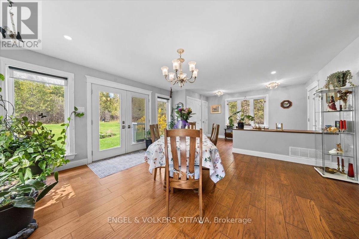 4841 Torbolton Ridge, Ottawa, Ontario  K0A 3M0 - Photo 6 - X13122962