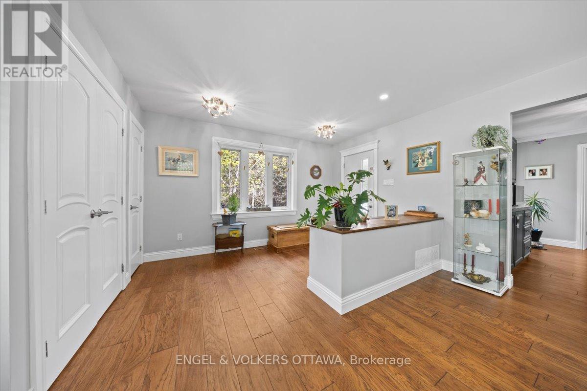 4841 Torbolton Ridge, Ottawa, Ontario  K0A 3M0 - Photo 9 - X13122962