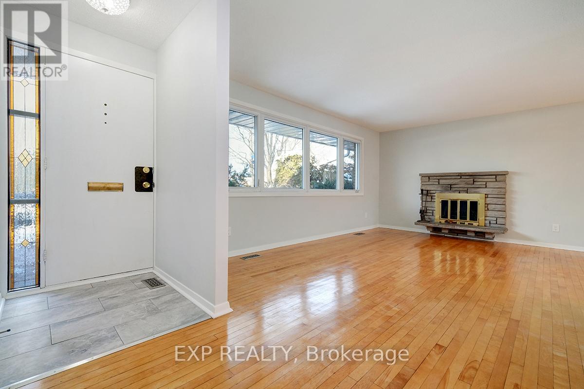 728 Fielding Drive, Ottawa, Ontario  K1V 7G5 - Photo 3 - X13123006
