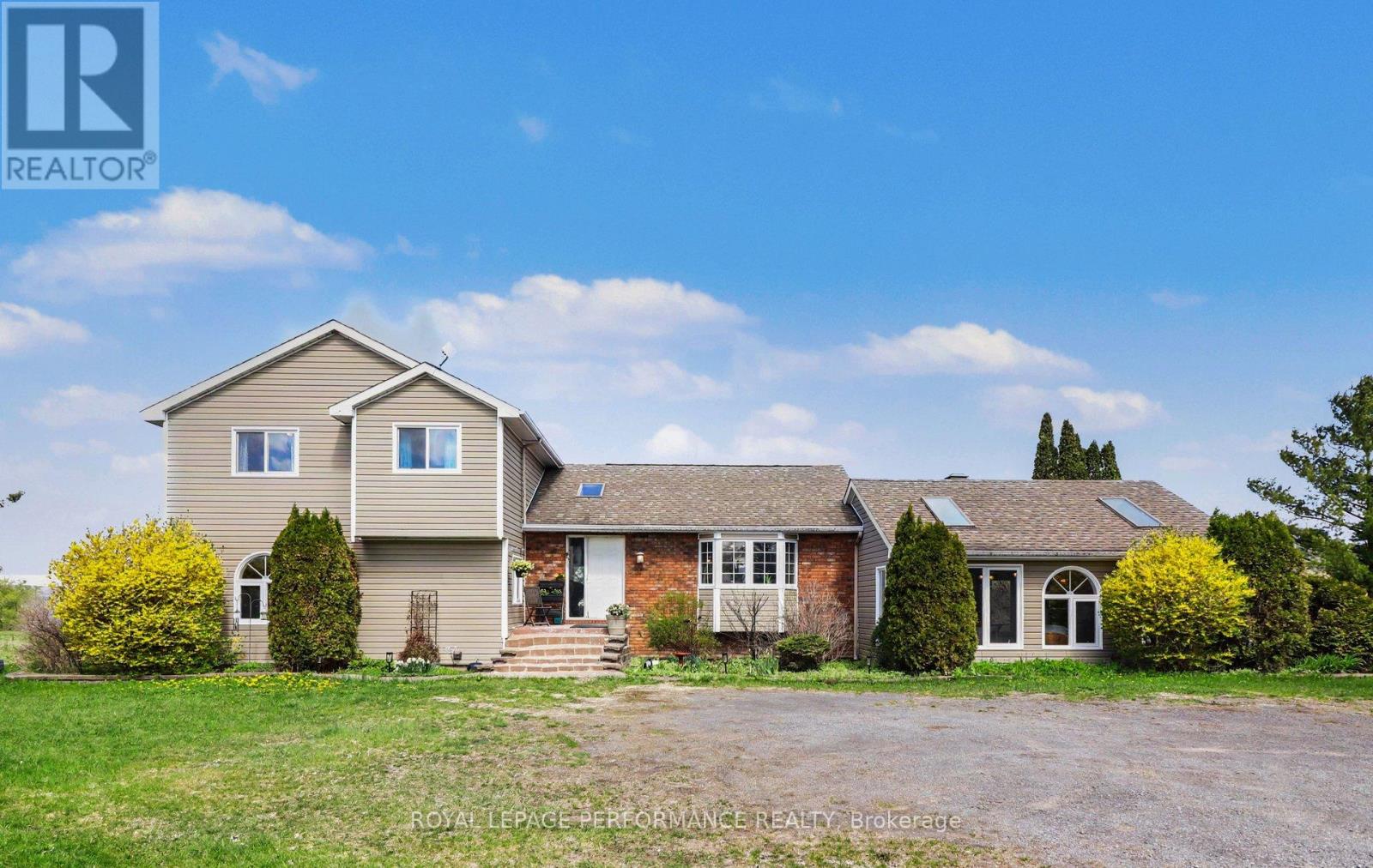 935 Concession 1 Road, Alfred And Plantagenet, Ontario  K0B 1J0 - Photo 3 - X13123310