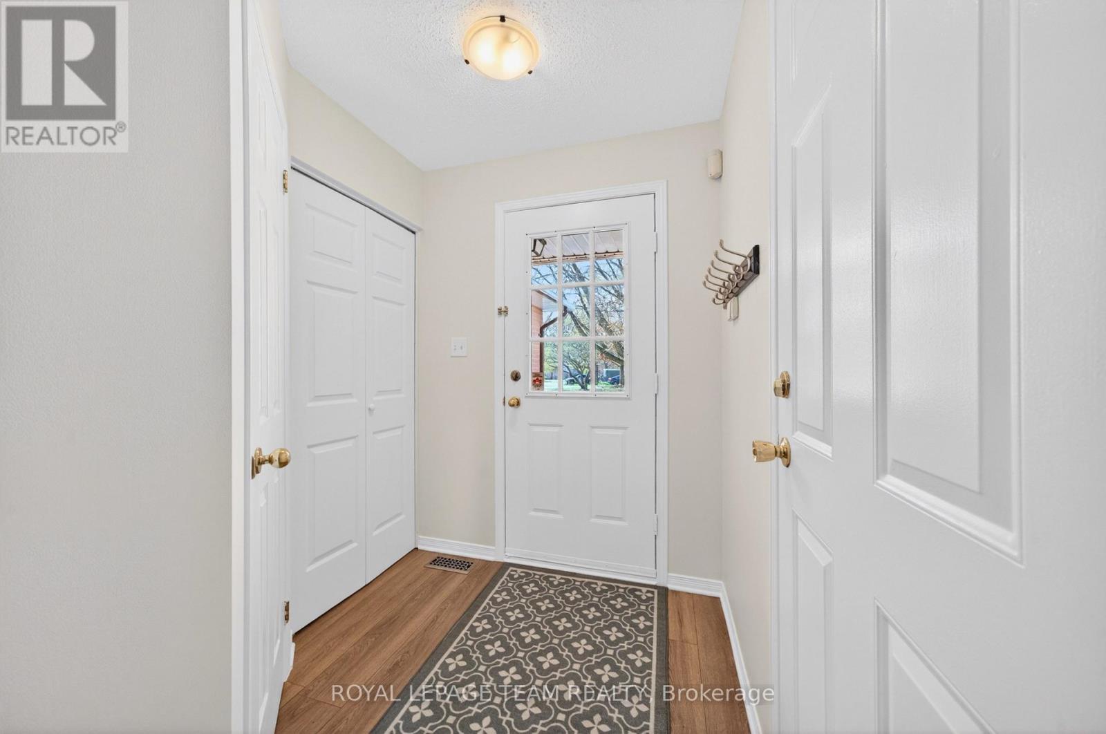 42 Baton Court, Ottawa, Ontario  K2L 4C8 - Photo 6 - X13123486