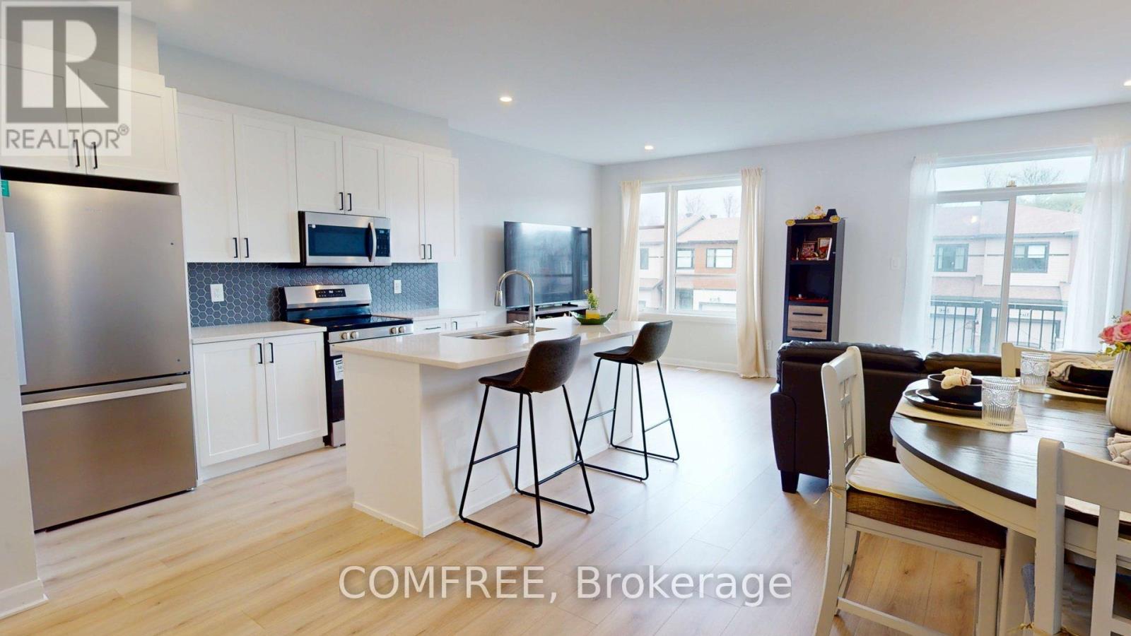 272 Elsie Macgill Walk, Ottawa, Ontario  K2W 0L2 - Photo 5 - X13123540