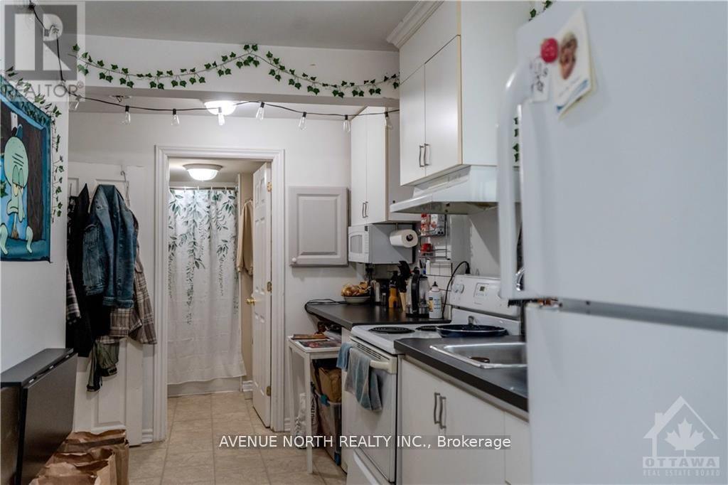216 Hannah Street, Ottawa, Ontario  K1L 7M8 - Photo 12 - X13123766