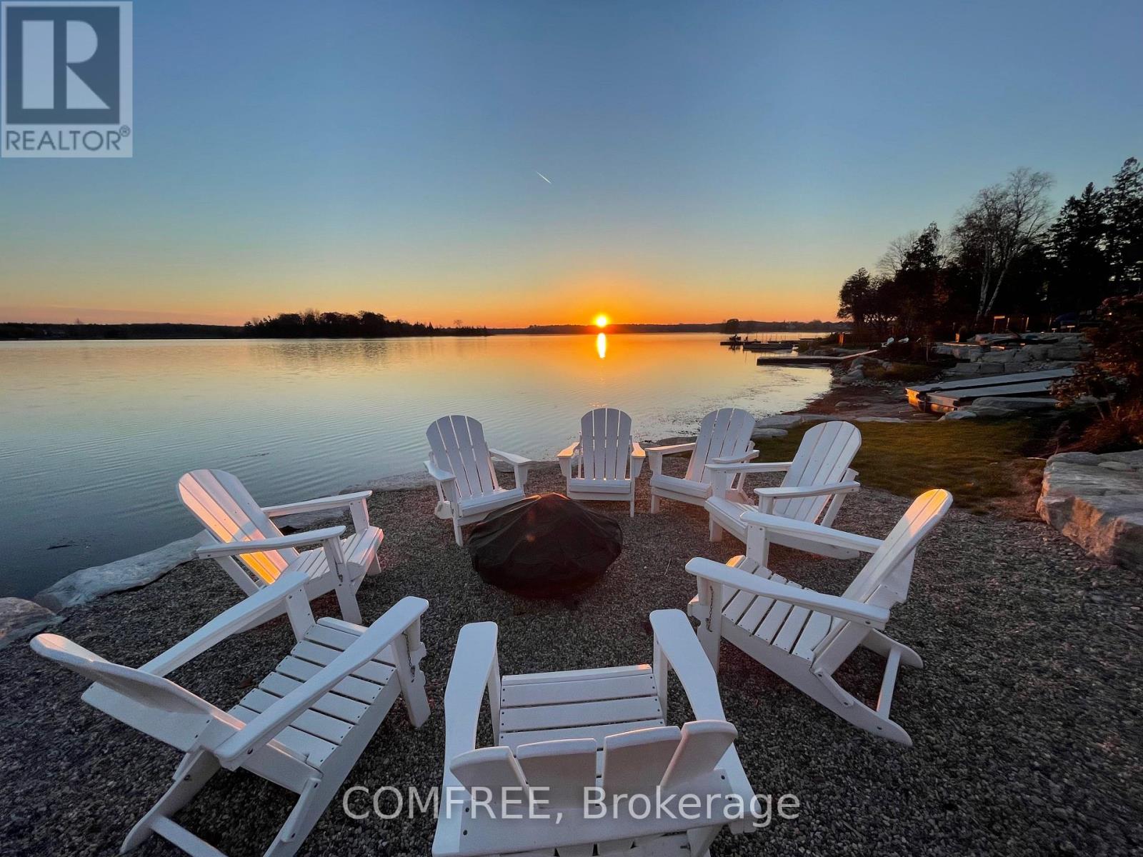 11 Lake Avenue, Puslinch, Ontario  N3C 2V4 - Photo 11 - X13123850