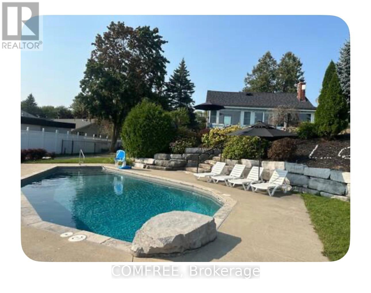 11 Lake Avenue, Puslinch, Ontario  N3C 2V4 - Photo 8 - X13123850