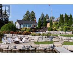 11 LAKE AVENUE, Puslinch, Ontario