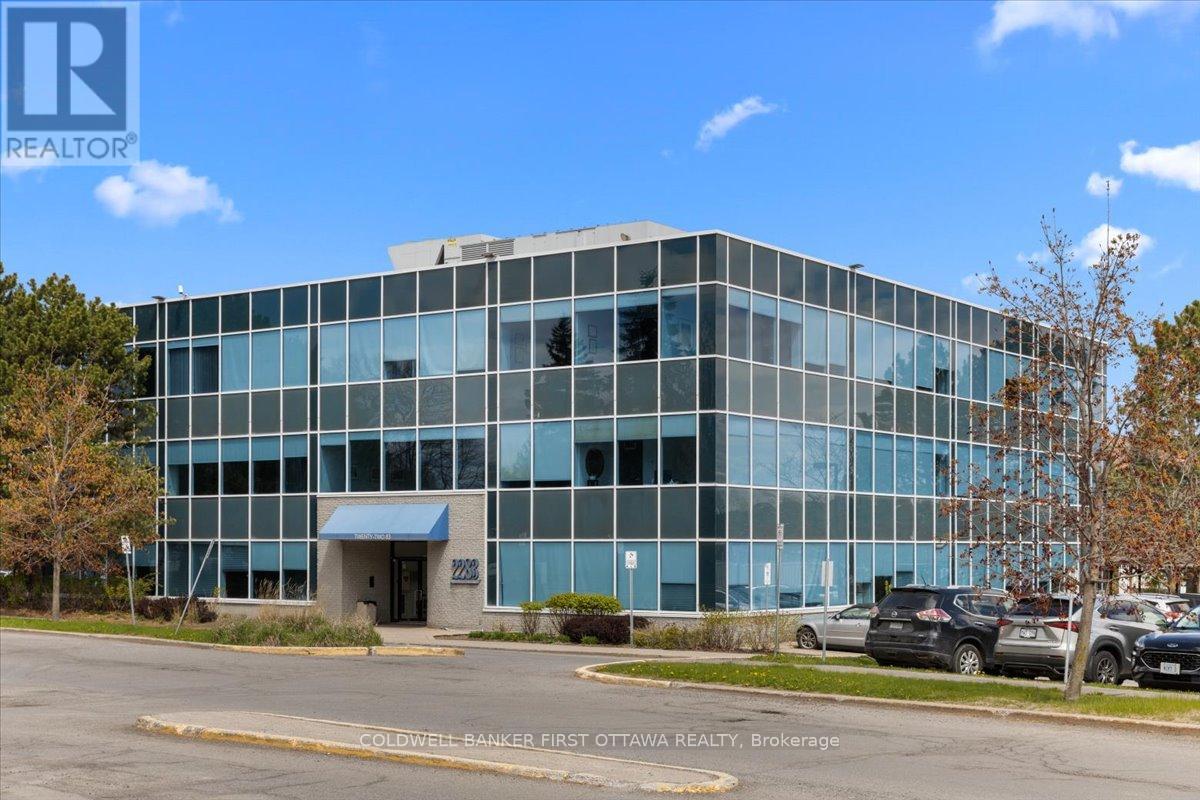 101 - 2283 St Laurent Boulevard, Ottawa, Ontario  K1G 5A2 - Photo 2 - X13124986