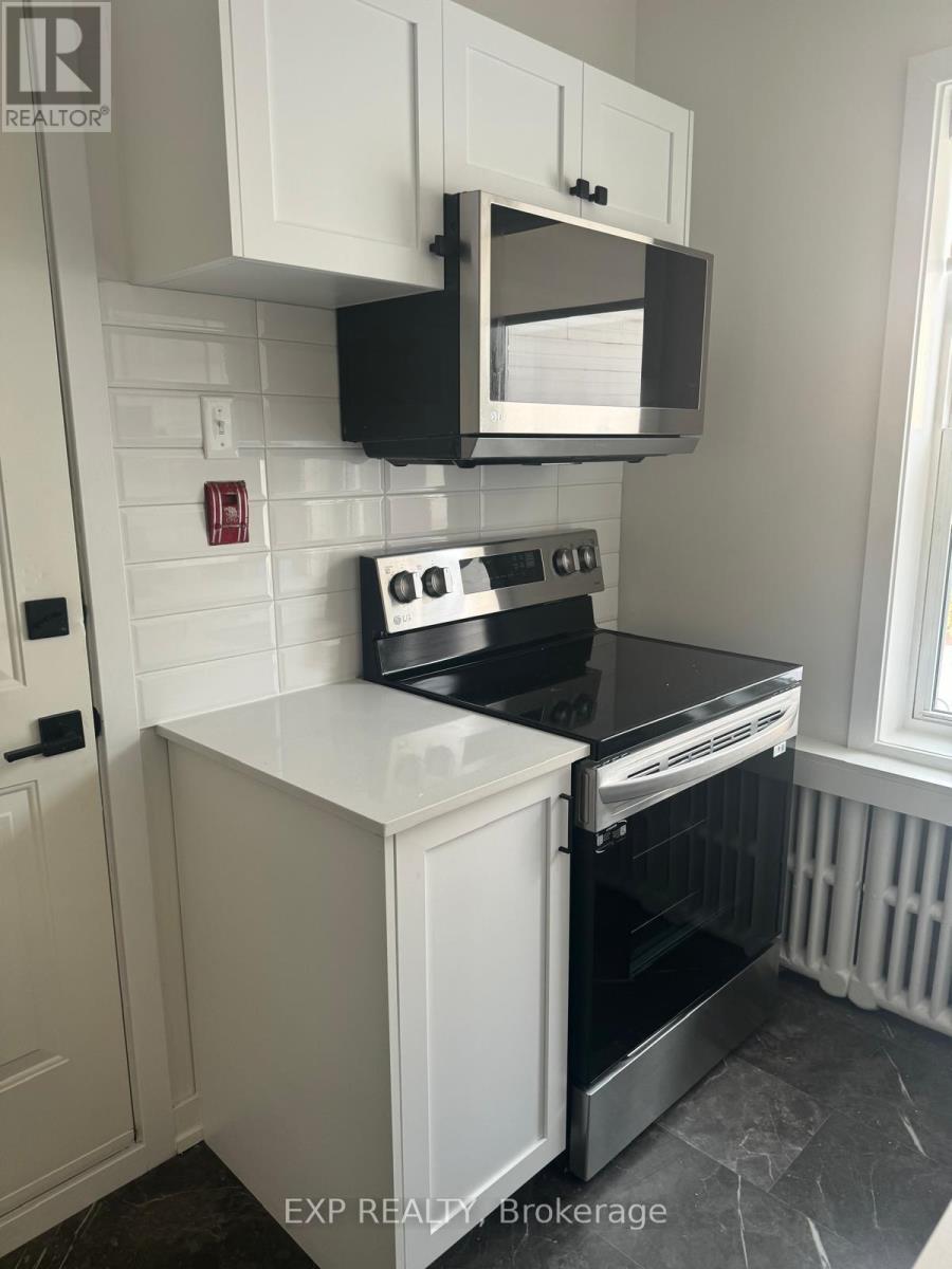 118 Rochester Street, Ottawa, Ontario  K1R 7M1 - Photo 9 - X13124998
