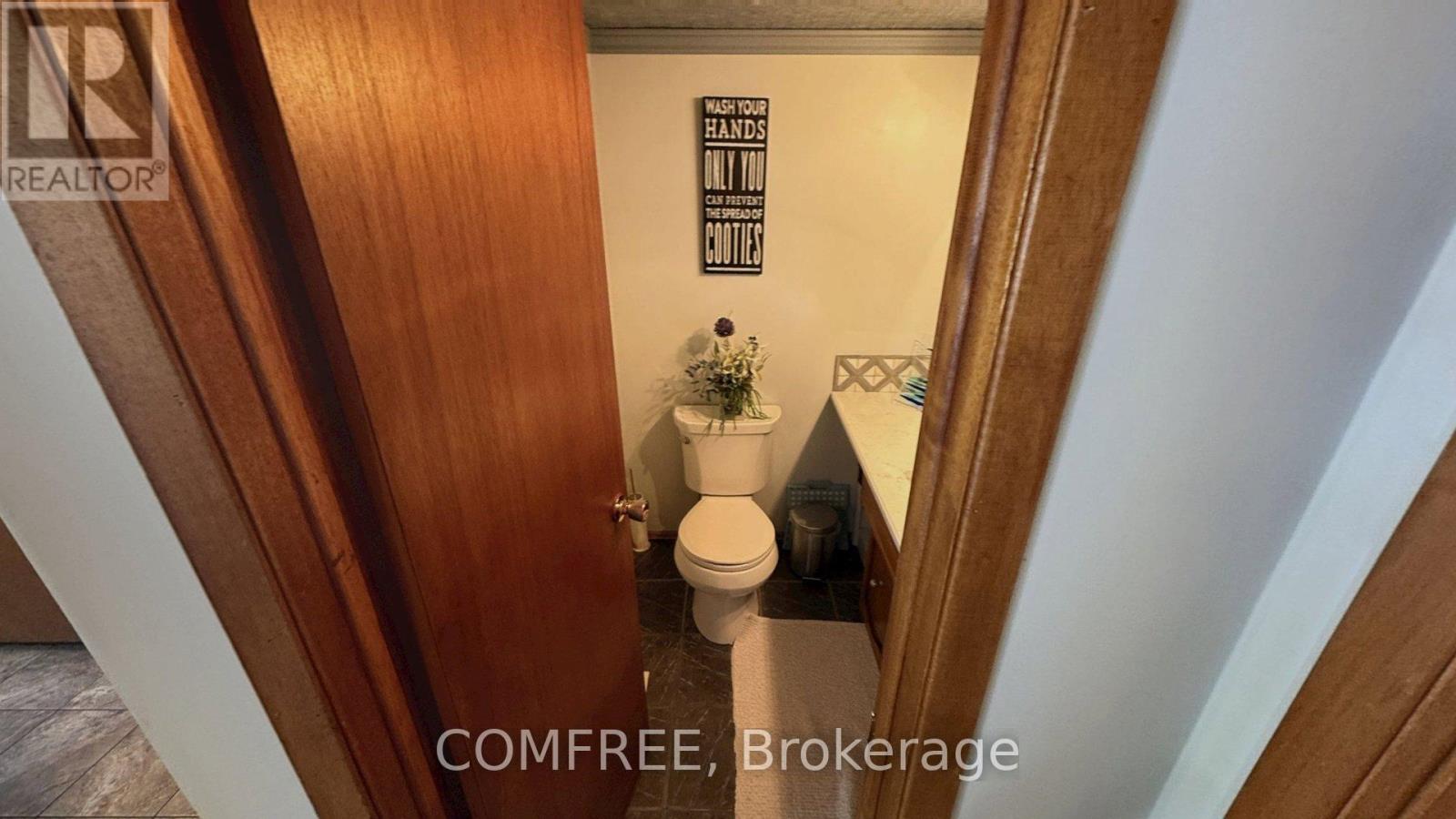 4088 Florence Avenue, Petrolia, Ontario  N0N 1R0 - Photo 10 - X13125178