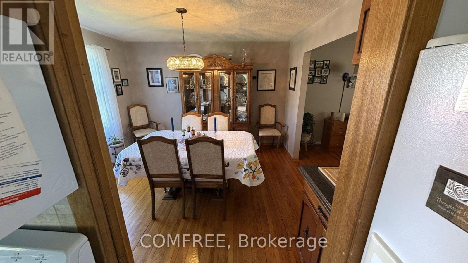 4088 Florence Avenue, Petrolia, Ontario  N0N 1R0 - Photo 6 - X13125178