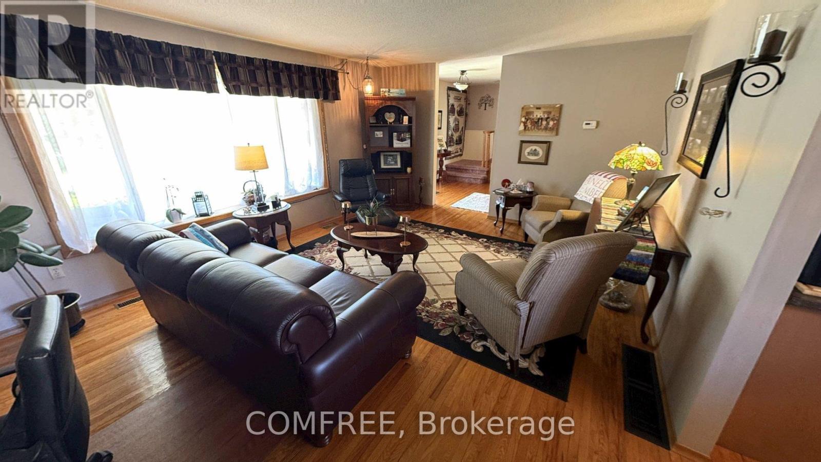4088 Florence Avenue, Petrolia, Ontario  N0N 1R0 - Photo 8 - X13125178