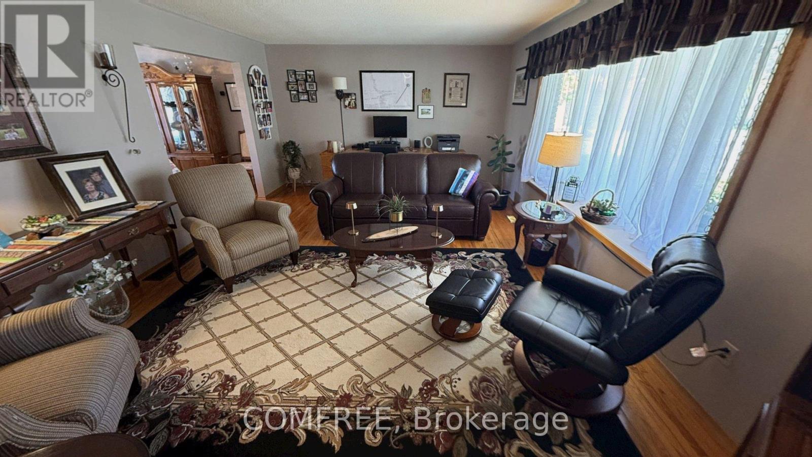 4088 Florence Avenue, Petrolia, Ontario  N0N 1R0 - Photo 9 - X13125178