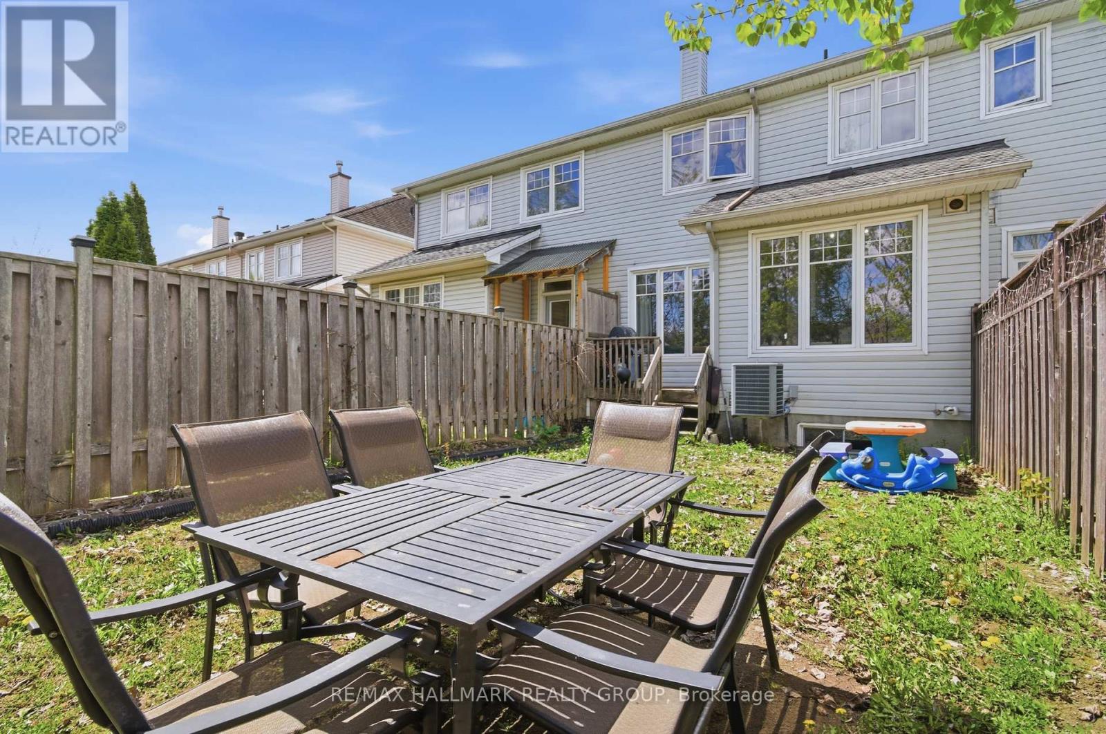 728 Cedar Creek Drive, Ottawa, Ontario  K1T 0A9 - Photo 32 - X13125364