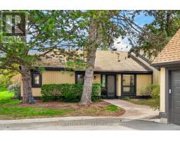 10 PEBBLE BEACH COURT, Ottawa, Ontario