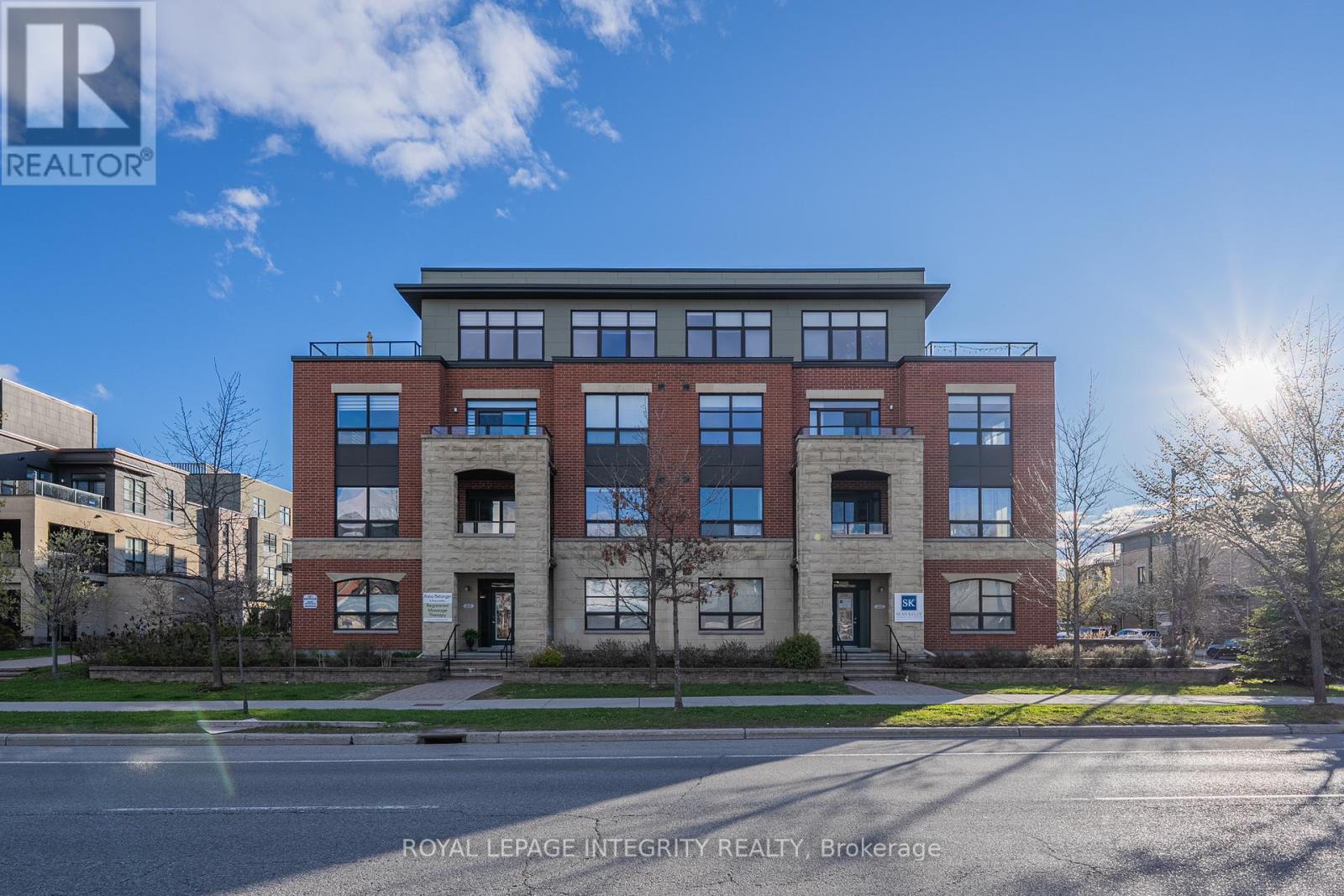 305 - 301 BAYROSE DRIVE, Ottawa, Ontario