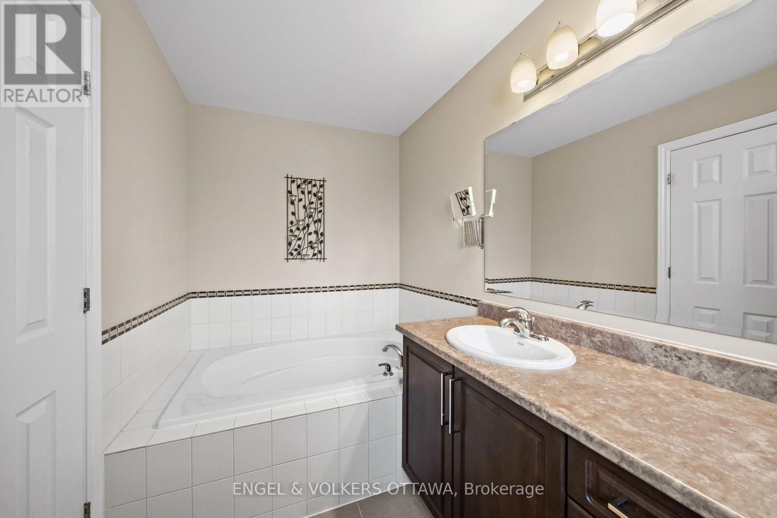 107 Mancini Way, Ottawa, Ontario  K2J 5X3 - Photo 15 - X13127858