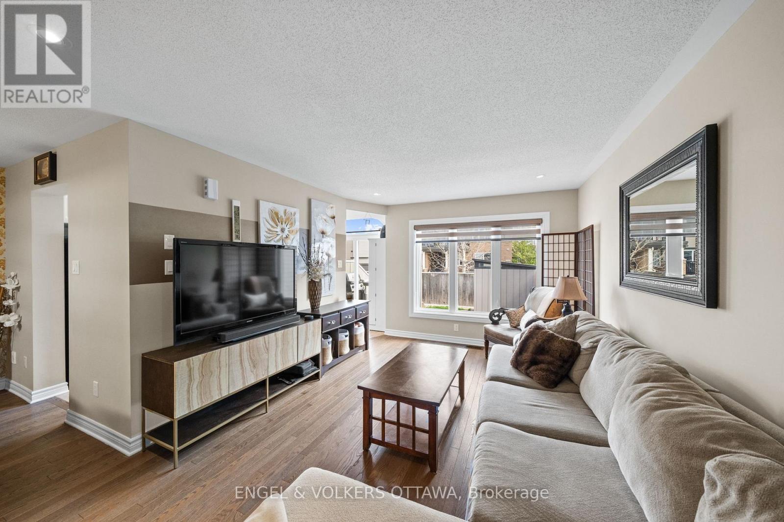 107 Mancini Way, Ottawa, Ontario  K2J 5X3 - Photo 5 - X13127858