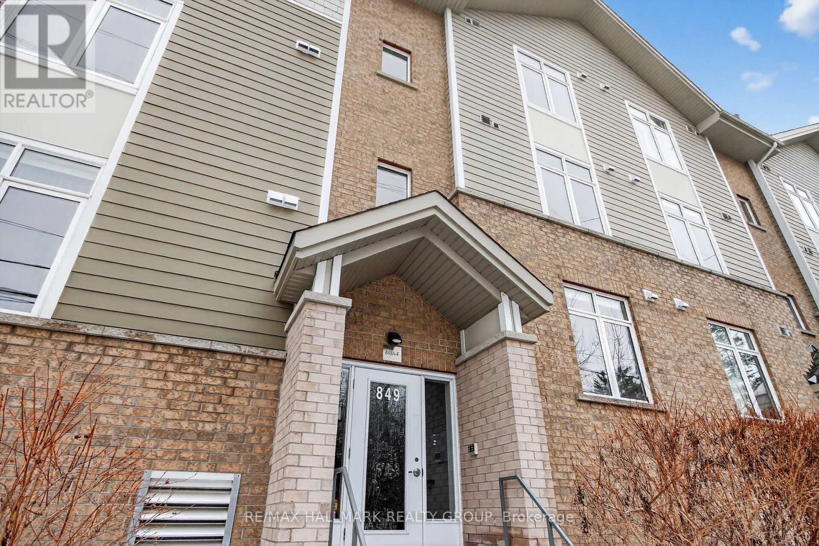 UNIT F - 849 BLACKCOMB PRIVATE, Ottawa, Ontario