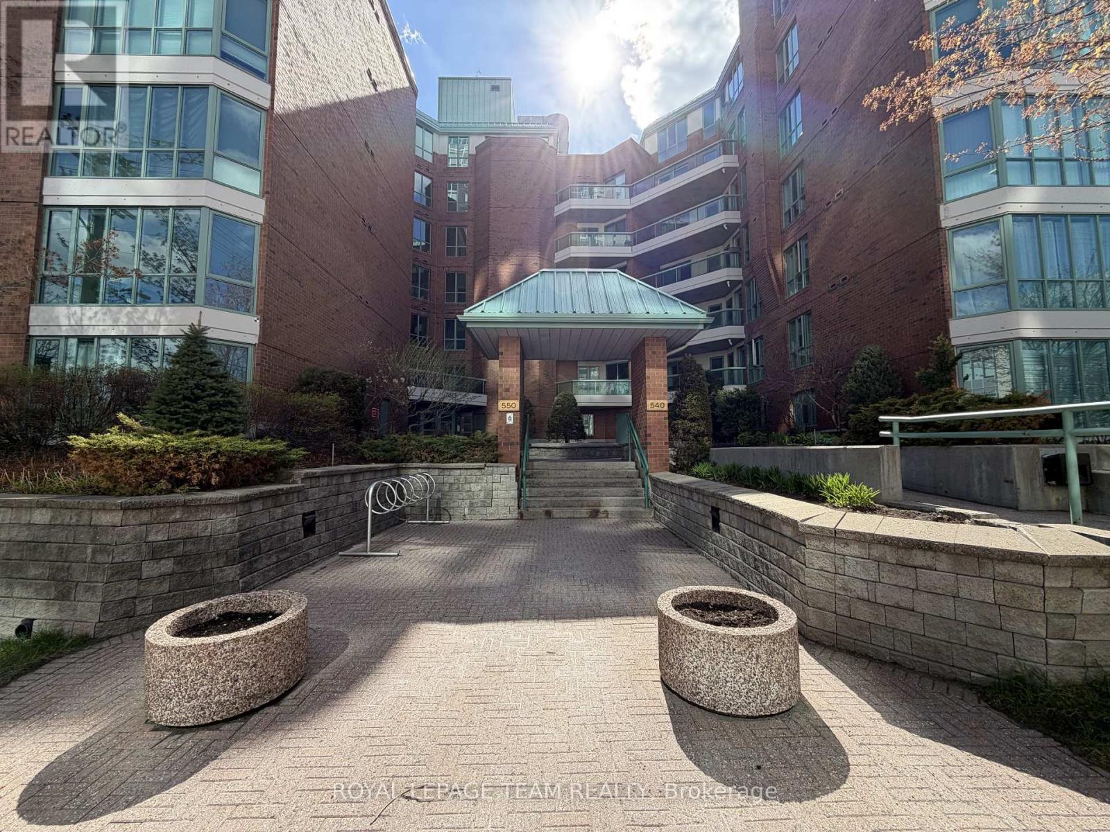 102 - 550 CAMBRIDGE STREET S, Ottawa, Ontario